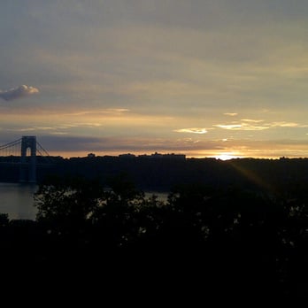Fort Tryon Park - Parks Near Me - New York, New York Fort Tryon Park - Parks Near Me - New York, New York