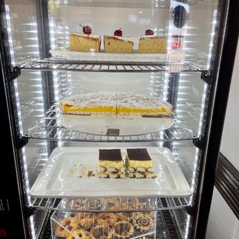 Black Pearl Coffee - Lots of pastries - Cafes Near Me - Plainsboro Township, New Jersey Black Pearl Coffee - Lots of pastries - Cafes Near Me - Plainsboro Township, New Jersey