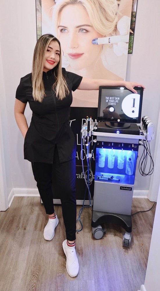 Lux Massage and Spa Logo