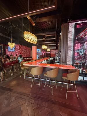 Gigi's Bar & Lounge by null