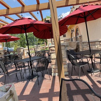 Los Tres Amigos - Outdoor patio - Mexican Near Me - Canton, Michigan