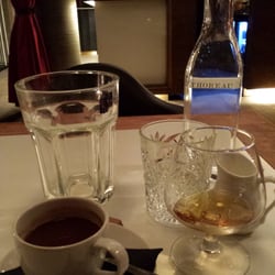 Castenskiold - Mad og Natklub - Efter måltidet. Kaffe med cognaq.
