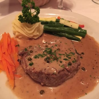 Le Petit Bistro - Filet mignon - French Near Me - Mountain View, California