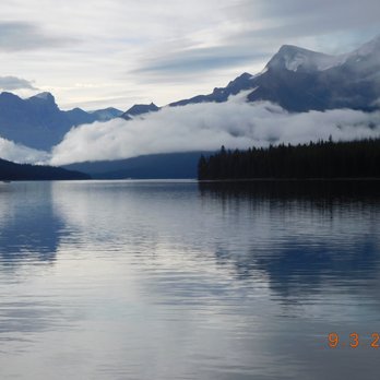 Maligne Lake - Boating Near Me