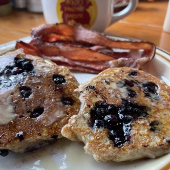Polly's Pancake Parlor - Buttermilk oatmeal blueberry pancakes - Breakfast & Brunch Near Me - Sugar Hill, New Hampshire Polly's Pancake Parlor - Buttermilk oatmeal blueberry pancakes - Breakfast & Brunch Near Me - Sugar Hill, New Hampshire