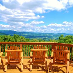 4 Seasons Vacation Rentals & Sales