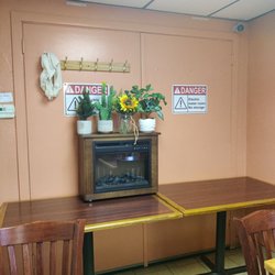 Blessing Restaurant & Pizzeria  - Decor