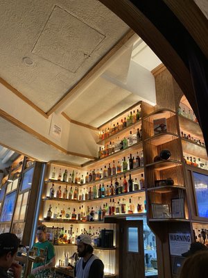 Rocco's Sports & Rec by null