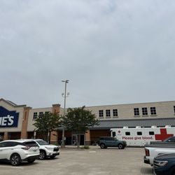 Lowe's Home Improvement - 05/09/24
