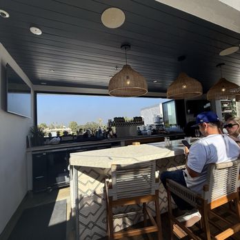 GRANVILLE - Upstairs bar - New American Near Me - Pasadena, California
