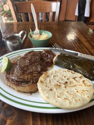La Cabaña Salvadoreña by null
