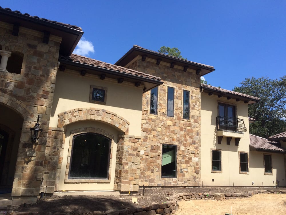 GUTTERS UNLIMITED Updated September 2024 21128 Huckleberry Ln, Montgomery, Texas Gutter