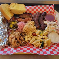 Bizzee B’s BBQ Mobile Eatery & Catering