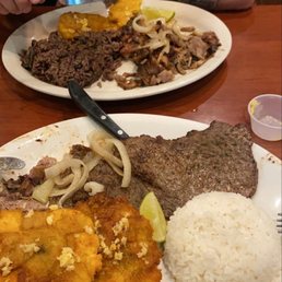 Arroz Moro Tostones Lechon Asado Arroz Blanco Tostones Palomilla Arroz Moro Tostones Lechon Asado Arroz Blanco Tostones Palomilla