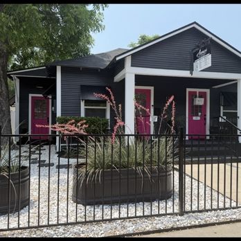 Amici Hair Studio - Hair Salons Near Me - San Antonio, Texas Amici Hair Studio - Hair Salons Near Me - San Antonio, Texas