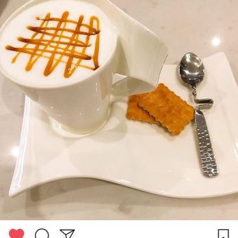 Light Cafe - Caramel Macchiato - Cafes Near Me - Toronto, Ontario