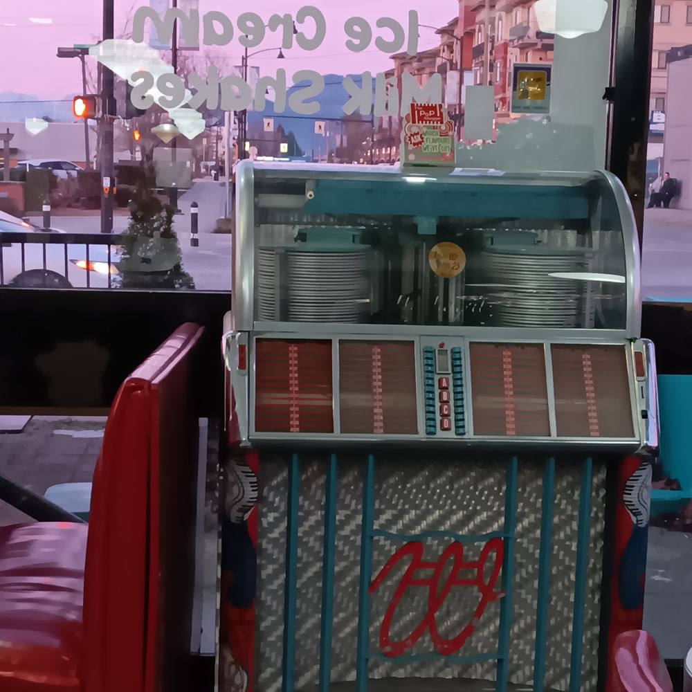 Bobby Sox 50's Diner - Diners Near Me - Maple Ridge, British Columbia