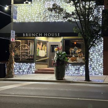 2 South Brunch House - Perfect Place - American Near Me - Clarkston, Michigan