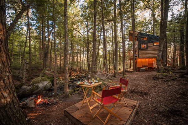 Stone City Treehouse by null