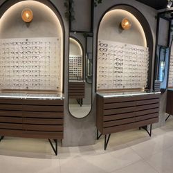 iLook Eyewear - More accessible frame displays with our wide range collection of frames from all over the world.