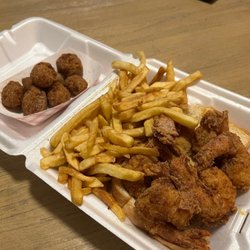 Hook Fish & Chicken - Jumbo Shrimp French Fries Hush Puppies