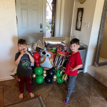 Always B Poppin - Star Wars/Stranger Things Balloon Sculpture 7th Bday!!! - Balloon Services Near Me Always B Poppin - Star Wars/Stranger Things Balloon Sculpture 7th Bday!!! - Balloon Services Near Me
