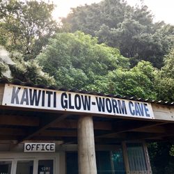 Kawiti Cave