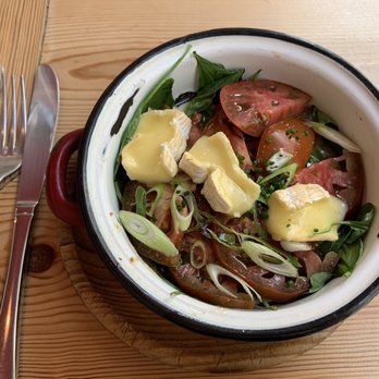 Bar Seco - Amazing warm goat cheese salad - Tapas Bars Near Me - Barcelona, B