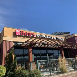 Bob's Burgers and Brew - East Wenatchee - Outside sign in East Wenatchee
