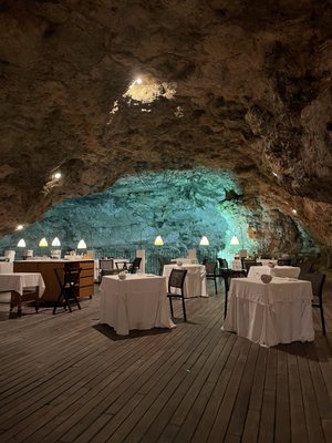 Grotta Palazzese by null
