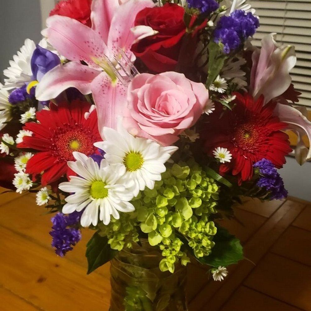 Buell Florist - Florists Near Me - Thomaston, Connecticut Buell Florist - Florists Near Me - Thomaston, Connecticut