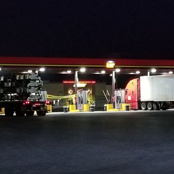 Pilot Travel Center - It's an oasis of carbon dioxide at night .. like Paris ... if you drink enough - Gas Stations Near Me - Harrisonburg, Virginia