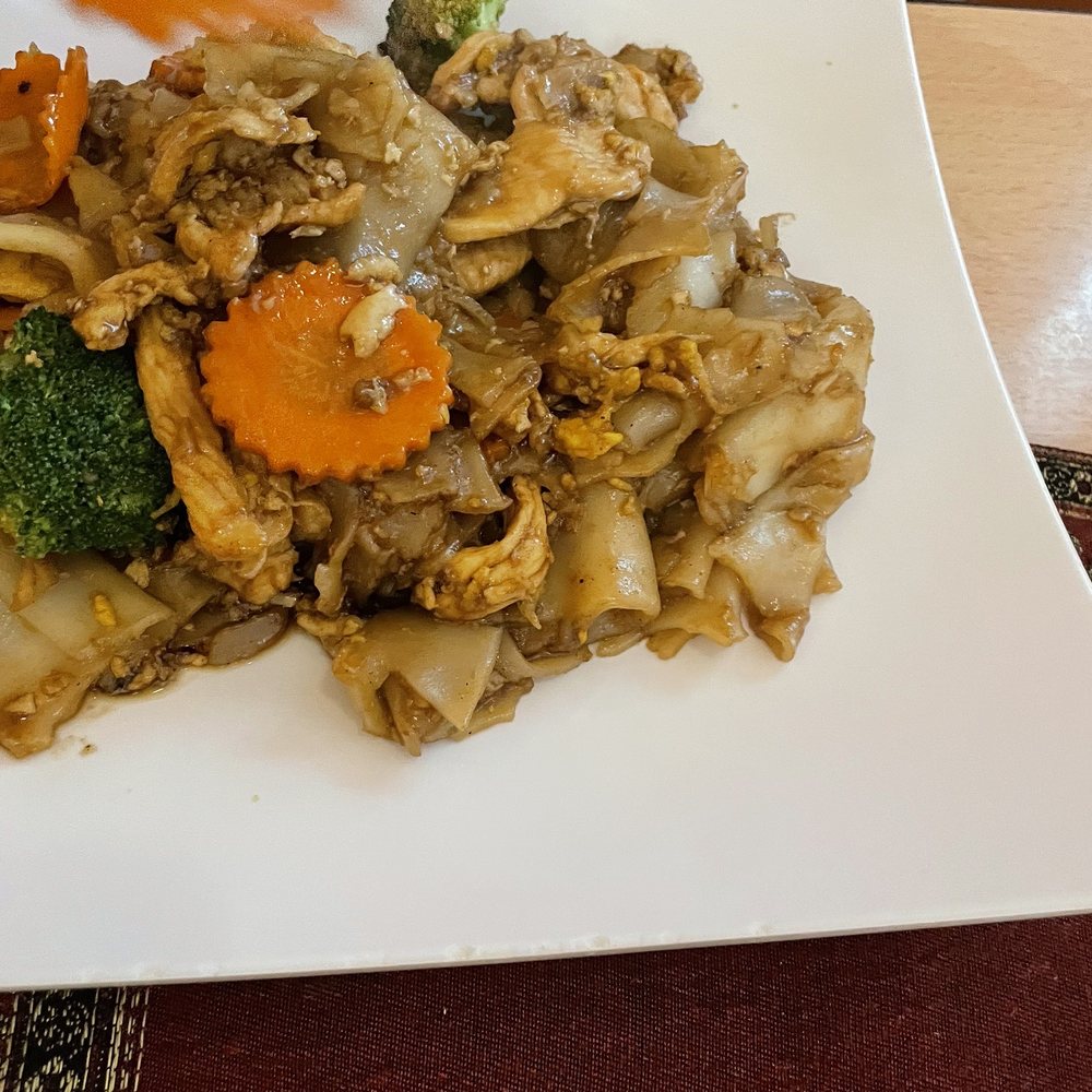 Jasmine Thai Cuisine - 23. Pad See-ew - Thai Near Me - Lacey, Washington Jasmine Thai Cuisine - 23. Pad See-ew - Thai Near Me - Lacey, Washington