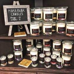 Rings and Things - Mama Bear Candles brought some great scents such as Whispering Oaks, White Tea, Pumpkin Pie and more!