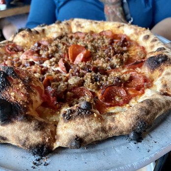 Britesmith Brewing - Williamsville - Wood fire meat street pizza - Pizza Near Me - Williamsville, New York Britesmith Brewing - Williamsville - Wood fire meat street pizza - Pizza Near Me - Williamsville, New York