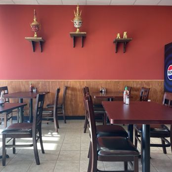 Thai Racha - Thai Near Me - Saint Louis, Missouri