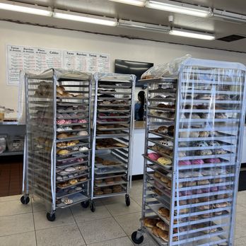 Canela Bakery - Lots of Mexican style pastries - Bakeries Near Me - Montebello, California
