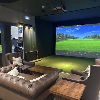 Teebox Indoor Golf Club - Golf lounge - Golf Near Me - Cave Creek, Arizona