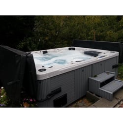 Aquatech Professional Pool and Spa Service