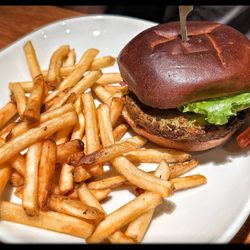 Boston Pizza - Veggie burger