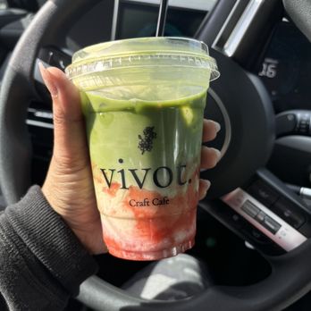 Vivot Craft Cafe - Strawberry Matcha - Bubble Tea Near Me - Fullerton, California