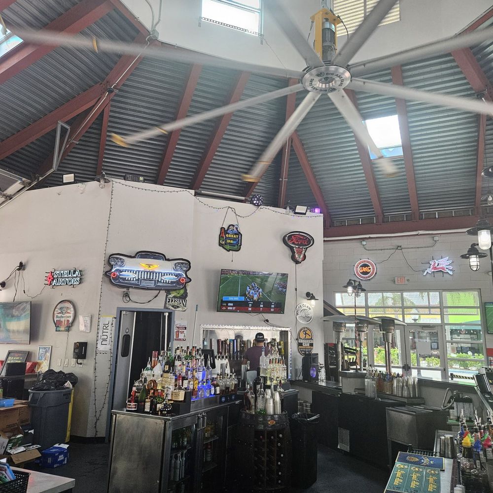 Bobbys Garage Bar - Beer Bar Near Me - Kissimmee, Florida
