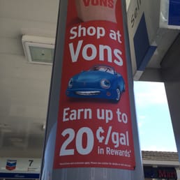 a sign for a car wash