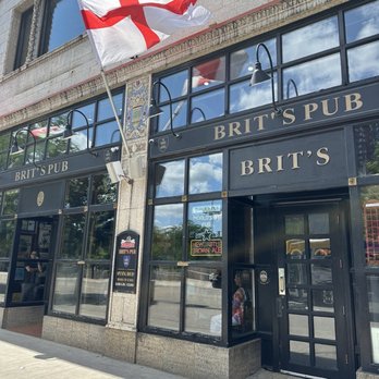 Brit's Pub - Pubs Near Me - Minneapolis, Minnesota