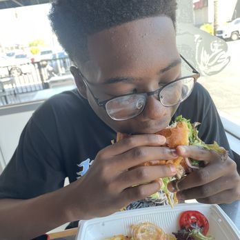 California Fish Grill - FRIED CHICKEN SANDWICH - Seafood Near Me - Phoenix, Arizona California Fish Grill - FRIED CHICKEN SANDWICH - Seafood Near Me - Phoenix, Arizona