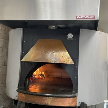 Daniele's Wood Fired Pizza - Wood oven - Pizza Near Me - Valley Village, California