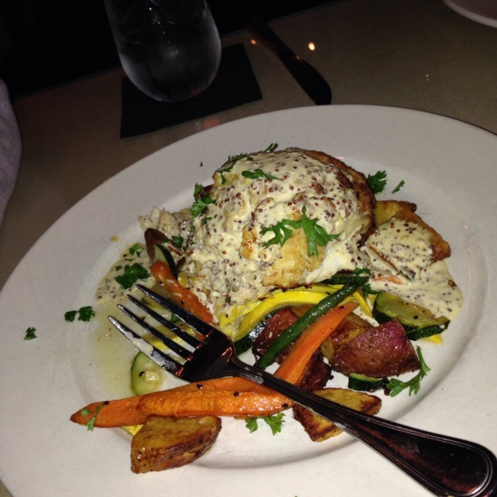 219 Bistro - Crab cake - American Near Me - Norfolk, Virginia 219 Bistro - Crab cake - American Near Me - Norfolk, Virginia