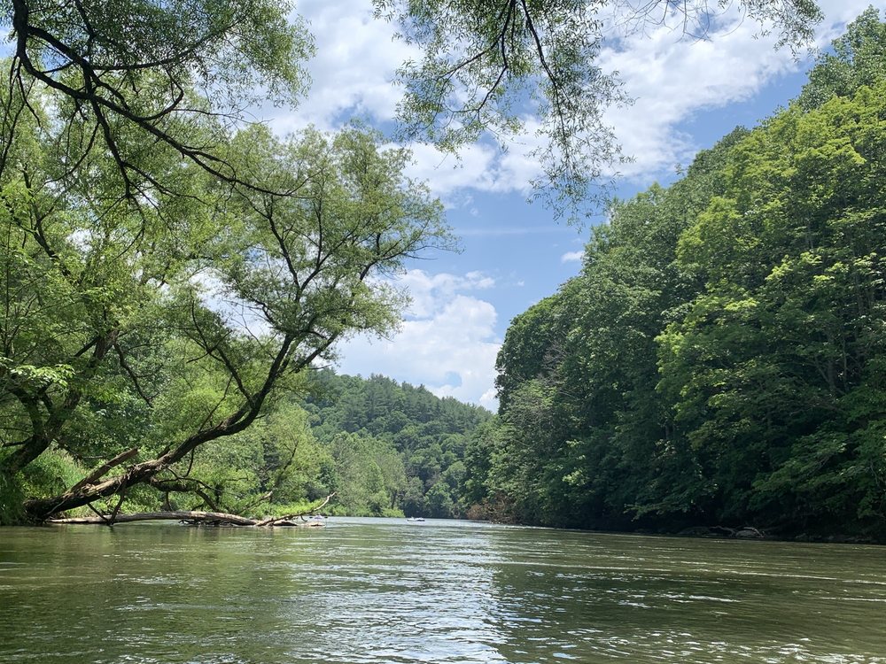 NEW RIVER OUTFITTERS & GENERAL STORE Updated June 2024 10725 US Hwy