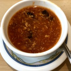 Chinarestaurant Lotus - Peking Soup. Tasty. Sweet rather than spicy.