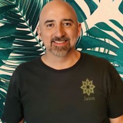 Meet Jason! Your experienced massage therapist ready to help with relaxation and pain relief.